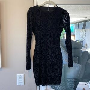 Windsor crushed velvet mini dress size small